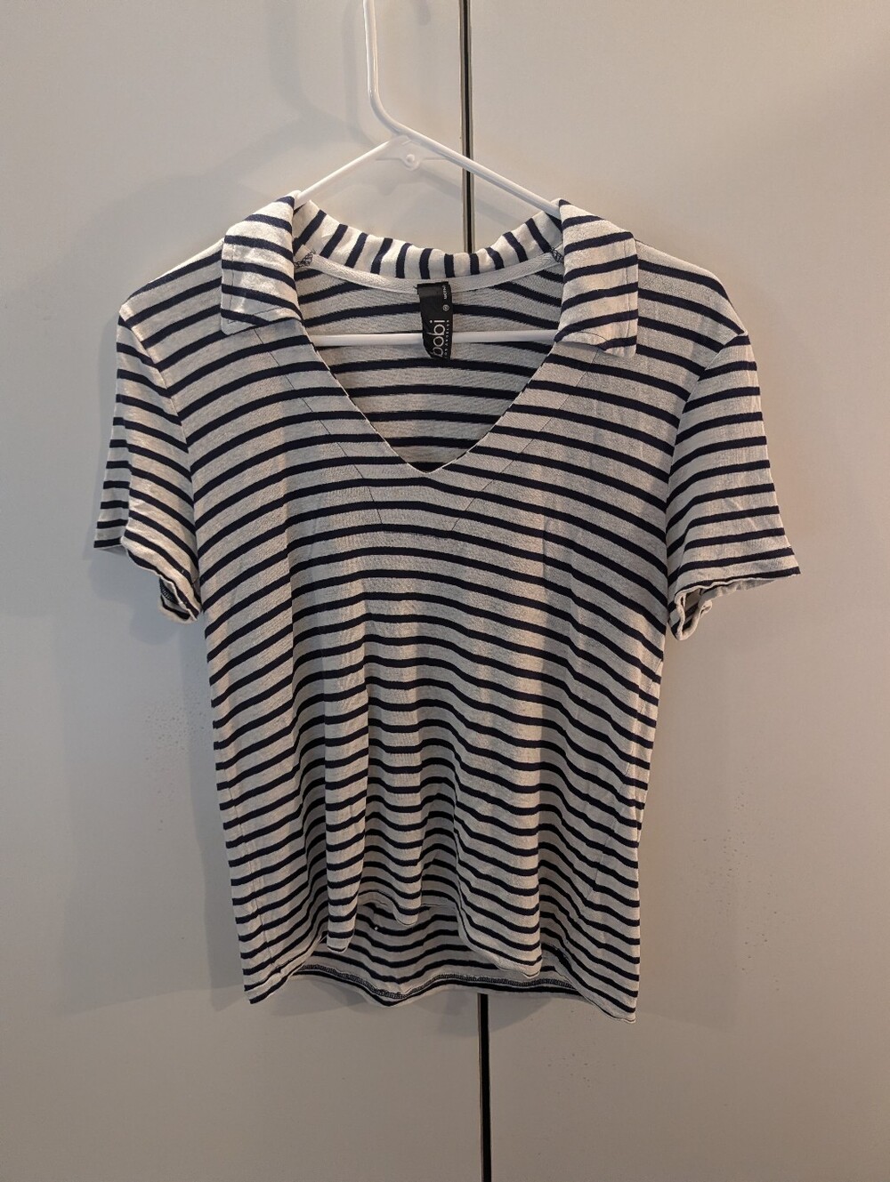 Bobi LA Woman's XS Navy & White Striped V-Neck Linen Blend Polo Tee